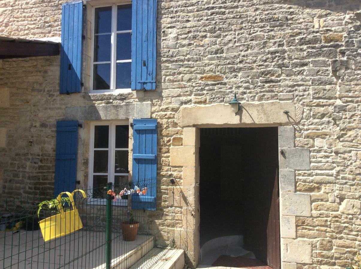 Le Petit Bijou Saint-Fraigne Exterior foto